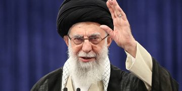 İran, Hamaney’in öldüğünü resmen duyurdu