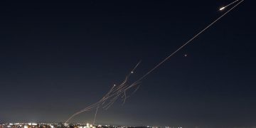 İran Knesset’i vurdu: Oturuma ara verildi, vekiller sığınağa indi