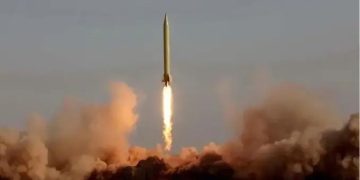 İran’dan İsrail ve Körfez halklarına uyarı: Telefonlarınızı şarj edin