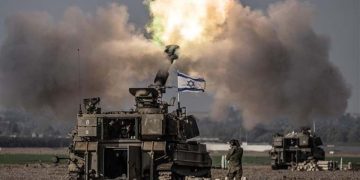 İsrail ordusu, İran’a saldırıların süreceğini açıkladı