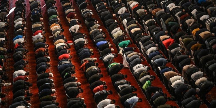 İşte illere göre bayram namazı saatleri