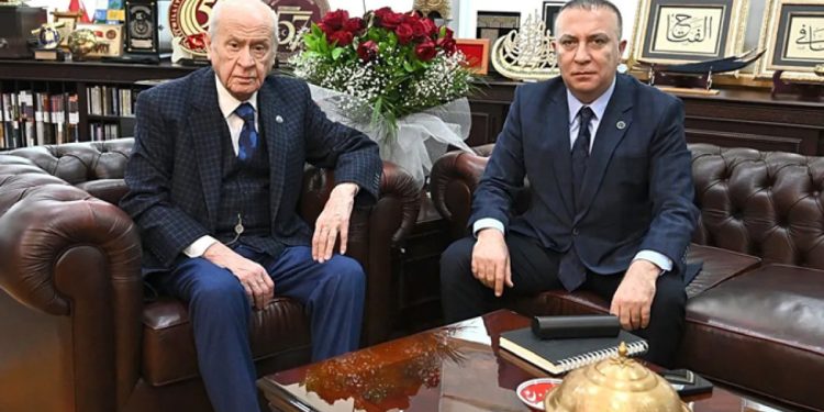 MHP’de kritik istifa: İzzet Ulvi Yönter görevi bıraktı