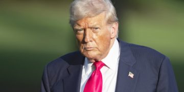 Trump’tan İran talimatı: Saldırılar 5 gün ertelendi