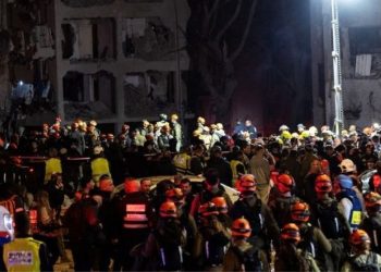 Trump’tan İran’a 48 saat süre, Tahran’dan jet yanıt
