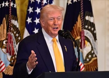 Trump’tan garip açıklama: Sırf eğlence olsun diye adayı yine vurabiliriz