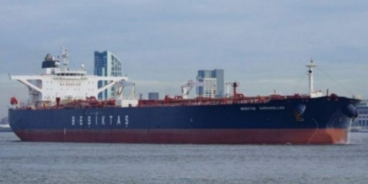 Türk petrol tankerine saldırı!