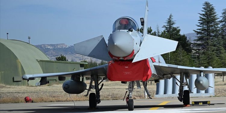 Türkiye ve İngiltere’den ‘Eurofighter’ projesi için yeni anlaşma!