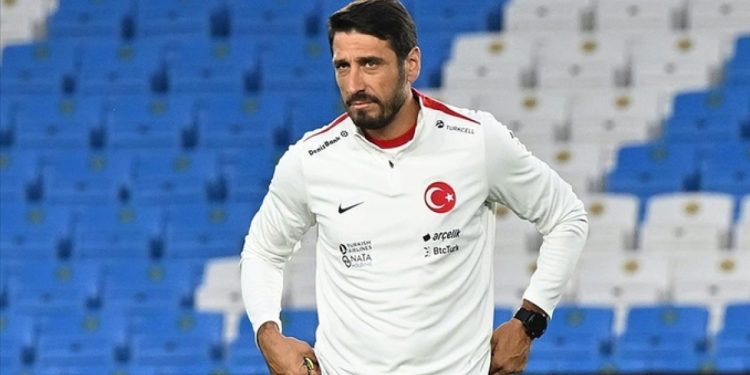 Ümit Milli Takım Teknik Direktörü Egemen Korkmaz hastaneye kaldırıldı