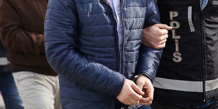 Ünlüler adliyede: 14 kişiden 5’ine tutuklama talebi