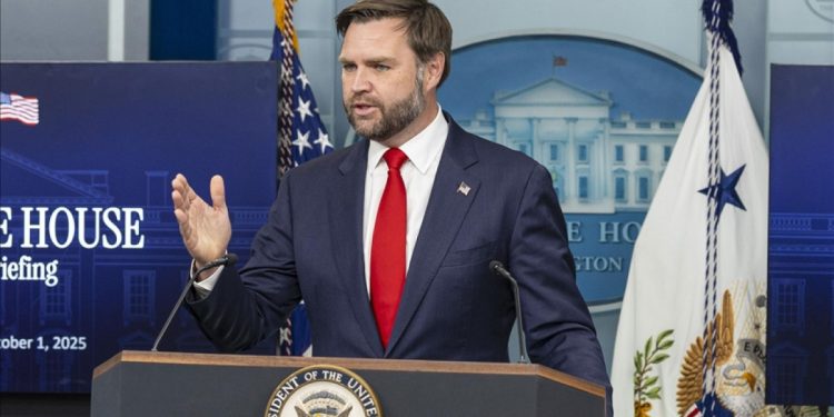 Vance’tan benzin fiyatları mesajı: Zor ama geçici