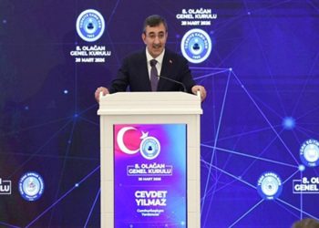 Yılmaz: Kamuda kangrenleşmiş sorunları çözdük