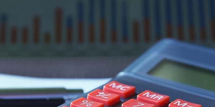 Enflasyon tahminlerin altında kaldı: Ekonomistlerden ilk yorumlar