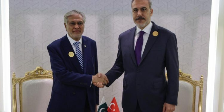 İran-ABD müzakereleri sonrası Ankara-Pakistan hattında görüşme