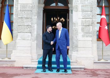 Ukrayna Devlet Başkanı Zelenskiy İstanbul’da!
