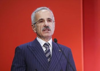 Uraloğlu: Hürmüz’deki Türk gemileriyle iletişim halindeyiz