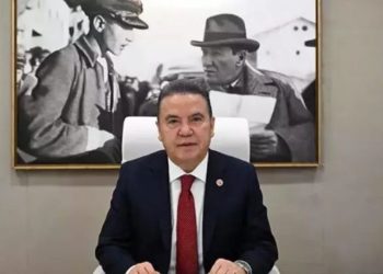 Zimmet iddiası: Muhittin Böcek hakkında tutuklama kararı