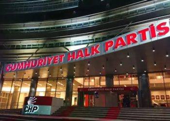 223 CHP’liden mutlak butlana karşı imza