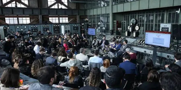 Bilgi Üniversitesi hakkındaki kapatma kararı iptal edildi