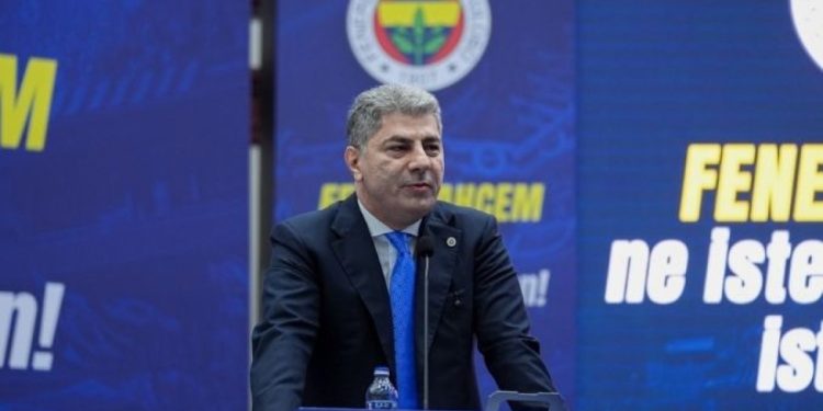 Fenerbahçe Başkan Adayı Safi, yönetim kurulunu açıkladı
