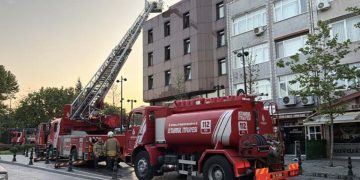 Topkapı’da otel yangını: 1 ölü