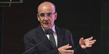 Bakan Şimşek: Ufukta erken seçim ihtimali zayıf, enflasyon düşecek