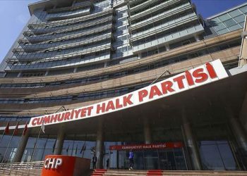 CHP’de 9 milletvekili için ihraç talebi