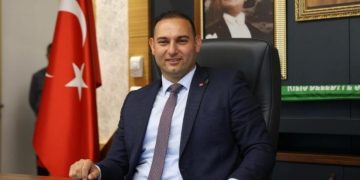 CHP’de belediye başkanı partisinden istifa etti