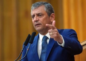CHP’de kurultay hamlesi! Özel’e yakın PM üyeleri istifa etti