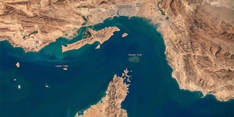 İran’dan Hürmüz Boğazı için gemilere izin şartı