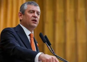 Özgür Özel: İhanet, yalnız kaldığında cezalandıran duygudur