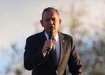 Yeni parti kurulacak mı? Özgür Özel’den dikkat çeken yanıt