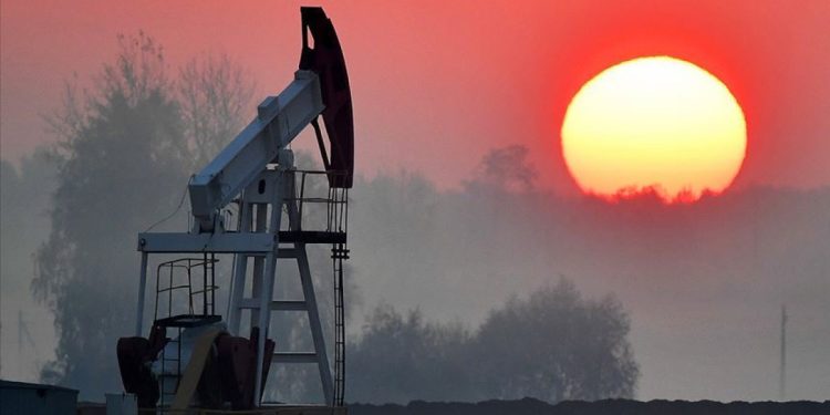 ABD, İran petrolüne tanıdığı geçici muafiyeti kaldırdı