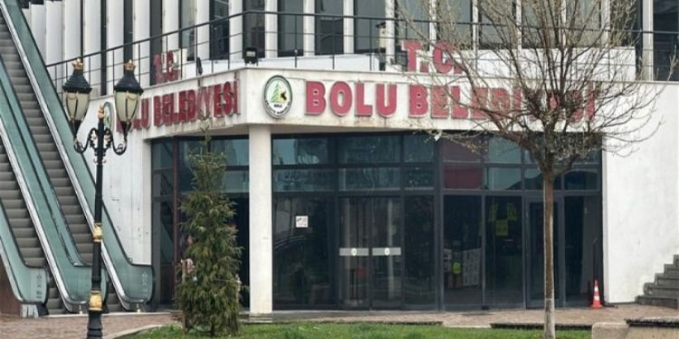 Bolu Belediyesi’ne yeni operasyon: 10 gözaltı