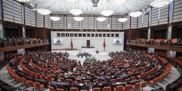 En düşük emekli maaşı düzenlemesi bugün TBMM’de
