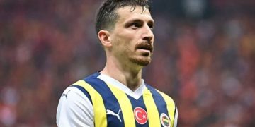 Fenerbahçe, Mert Hakan Yandaş ile 1 yıllık yeni sözleşme imzaladı