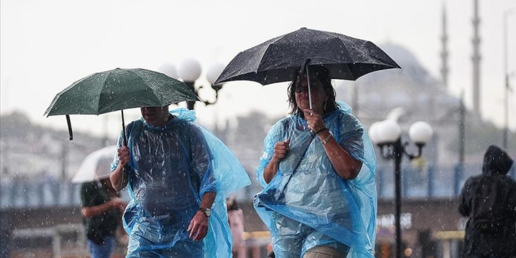 İstanbul’da sağanak alarmı: 7 ilçeye dikkat