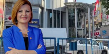 İzmit Belediye Başkanı tutuklandı