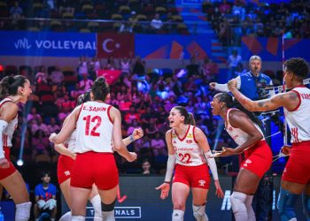 Sultanlar Voleybol Milletler Ligi’nde yarı finalde