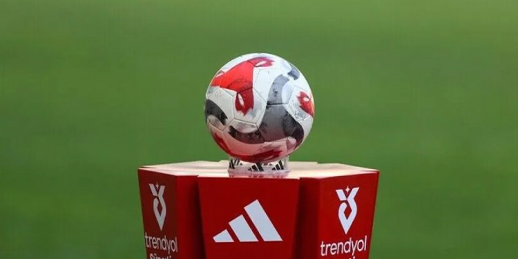 Süper Lig’te derbi haftaları belli oldu