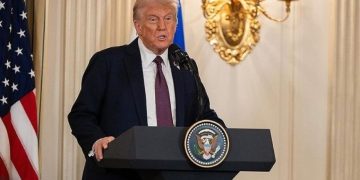 Trump NATO harcamalarına isyan etti: Saçma!