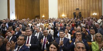 Yeni yol haritası öncesi Özel’in yanındaki 83 milletvekili