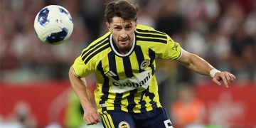 Fenerbahçe Kadıköy’de avantaj peşinde