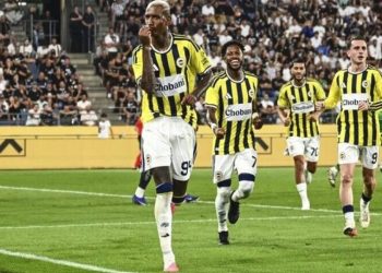 Fenerbahçe, Şampiyonlar Ligi’nde play-off turuna yükseldi