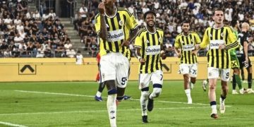 Fenerbahçe, Şampiyonlar Ligi’nde play-off turuna yükseldi