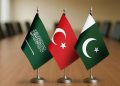 Suudi Arabistan’da üçlü savunma anlaşması