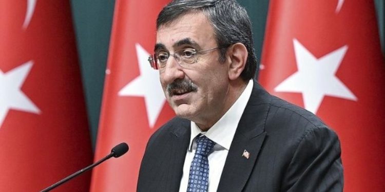 Yılmaz: Yıllık ihracatımız Cumhuriyet tarihinin zirvesinde
