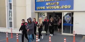 5 ilde operasyon: Şarkıcı Tuğba Ekinci müstehcenlik suçlamasıyla gözaltında