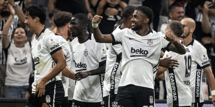 Beşiktaş Erzurumspor’u 3 golle yendi
