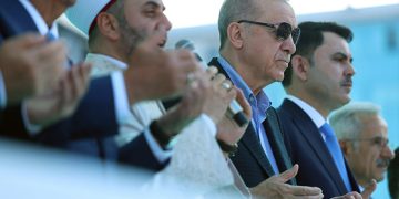 Cumhurbaşkanı Erdoğan: Kavgayla işimiz olmaz gündemimiz sadece hizmet