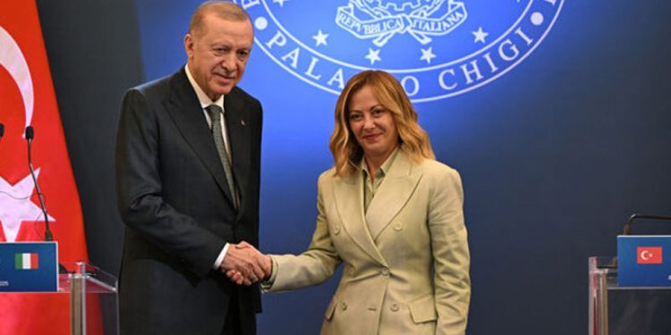 Erdoğan’dan İtalya Başbakanı Meloni’ye tebrik